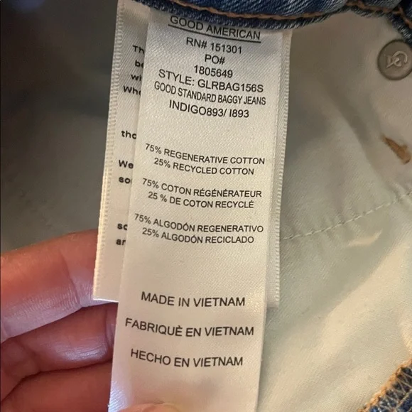 Good American Good Standard Baggy Jeans, size 6 - Picture 8 of 9